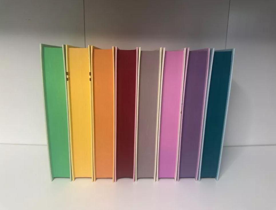 Illumicrate Bridgerton Original Full Set Book One Signed By Julia Quinn